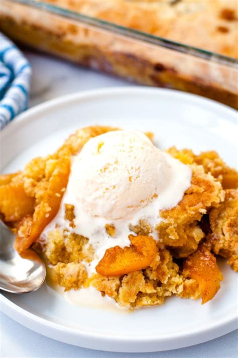 Best Fruit Cobbler Recipes Quick And Easy Adore Foods