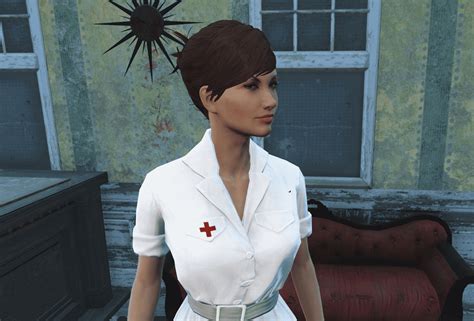 Fallout 4 Довоенная форма медсестер Laundered White Nurse Dress