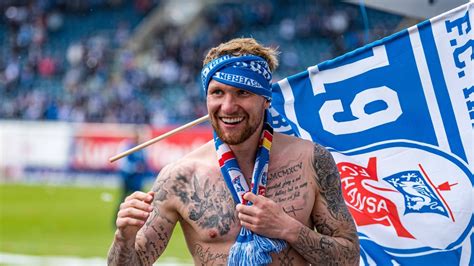 Hansa Rostock Feiert Zweitliga Aufstieg „schöner Als Der Beste Sex“