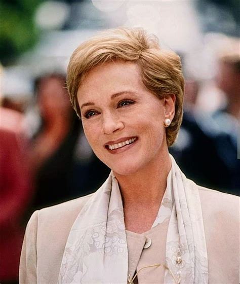 Pin By Hpmuseum On Julie Andrews Great Hairstyles Julie Andrews Actresses