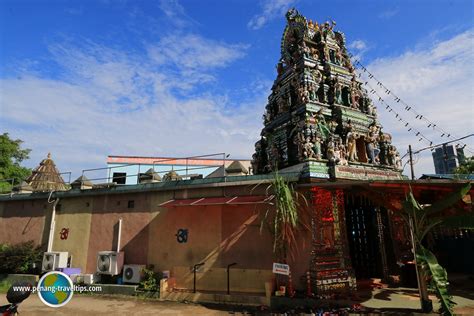One of its oldest temples, the arulmigu sri rajakaliamman hindu temple, was established in 1922. Arulmigu Sri Rajakaliamman (Johor Bahru Glass Temple)