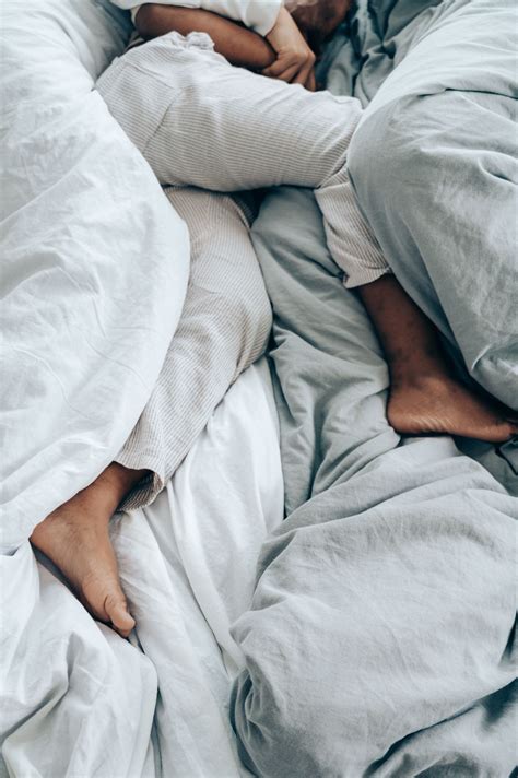 The Scandinavian Sleep Method Is A Life Saver For Couples Brit Co