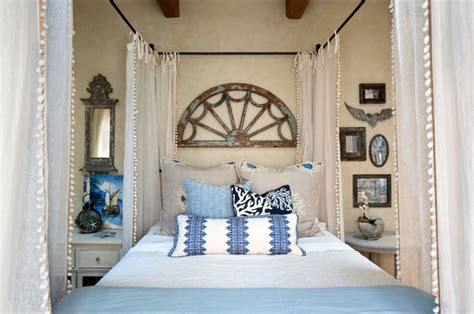 You can also leave it as it is, such as with wrought iron bed frames, to give your room a classic look or a contemporary look. Wrought-iron Bed as a Stylish and Functional Interior Element - Small Design Ideas