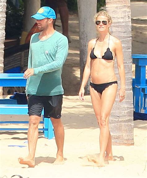 Consciously Recoupled Gwyneth Paltrow Flaunts Fab Abs On Vacation With Ex Chris Martin