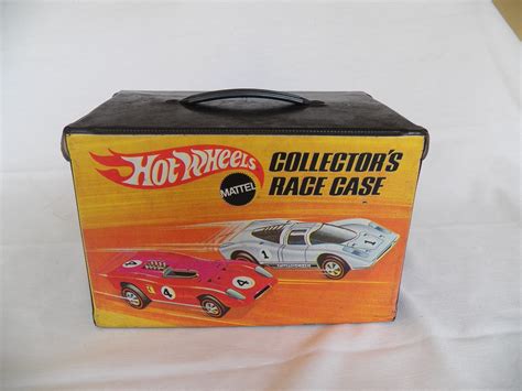 Vintage Hot Wheels Collectors Race Case Holds 48 Cars