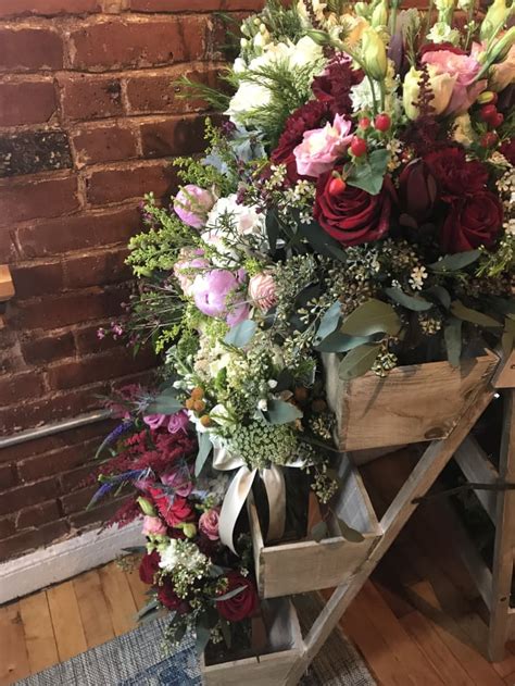 Some more deals you can find at costco… if you're looking to get the most bang for your buck, these are the things you want to avoid when shopping at costco… i shop costco from my faithful list of best priced items such as : Costco Sams Club Flowers - Cheap Wedding Packages | Kitchn