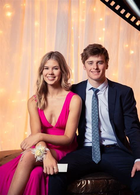 High School Senior Prom In 2020 Portrait Photographers Portraiture