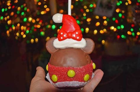 A Guide To Finding The Best Disneyland Caramel Apple In Each Season