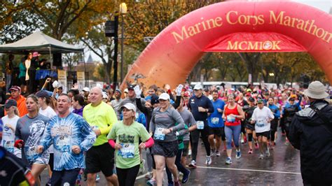 Runners Race Through Nations Capital During Marine Corps Marathon K