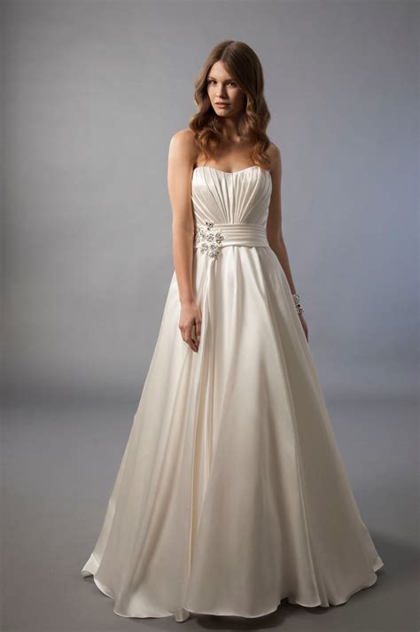 Https://tommynaija.com/wedding/elegant Wedding Dress Styles