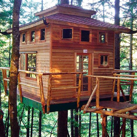 Depending on your particular needs and wants, the cost of your yurt will be anywhere from $4,000 to $30,000. How much does it cost to build a treehouse yourself ...