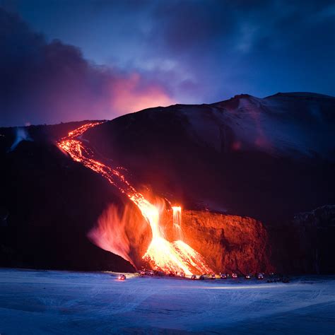 Amazing Photograph Of The Lava Flow From The Eyjafjallajökull Volcano
