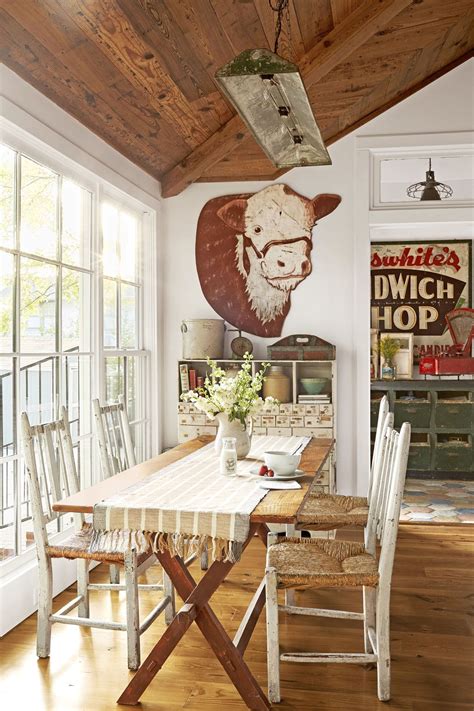The Charm Of Country Farmhouse Home Decor