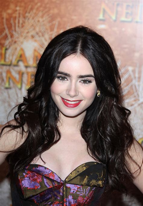 Lily Collins Long Wavy Cut Lily Collins Looks Stylebistro