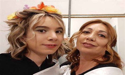Ragazza Transgender Di Anni Chiede Di Cambiare Nome E Sesso FOTO