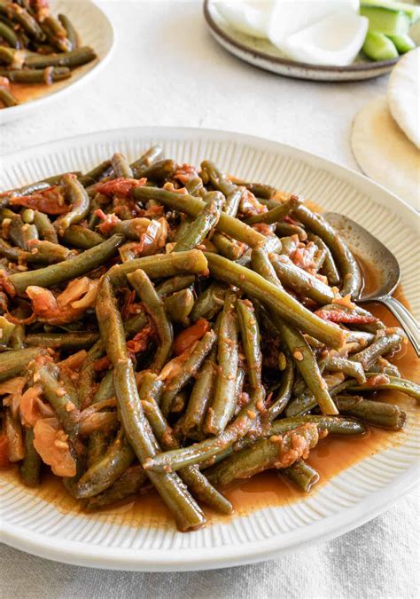 Lebanese Green Beans Loubieh Bi Zeit Forks And Foliage