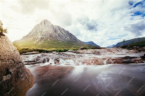 Premium Photo Beautiful River Mountain Landscape Scenery In Glen Coe