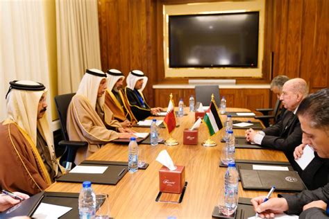 ويوم الاثنين الماضي، وافق مجلس الشورى القطري على مشروع قانون نظام انتخاب مجلس الشورى بعد أن أقرته وطبقا للقانون الحالي، يعين أمير قطر أعضاء مجلس الشورى، وهم 45. مجلس الشورى، رئيس مجلس الشورى يجتمع مع نظيريه الفلسطيني ...