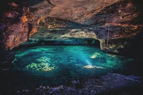 Underground Lake Carnglaze Cavern Cornwall Underground Caves