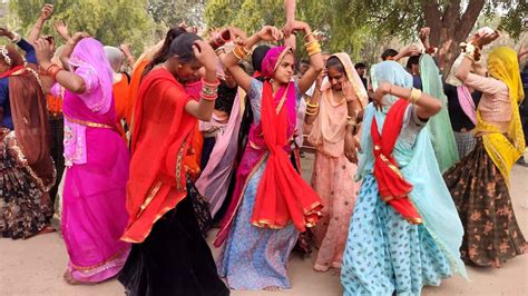 मारवाड़ी लड़कियों का खूबसूरत डांस Rajasthani Village Girls Dance Youtube