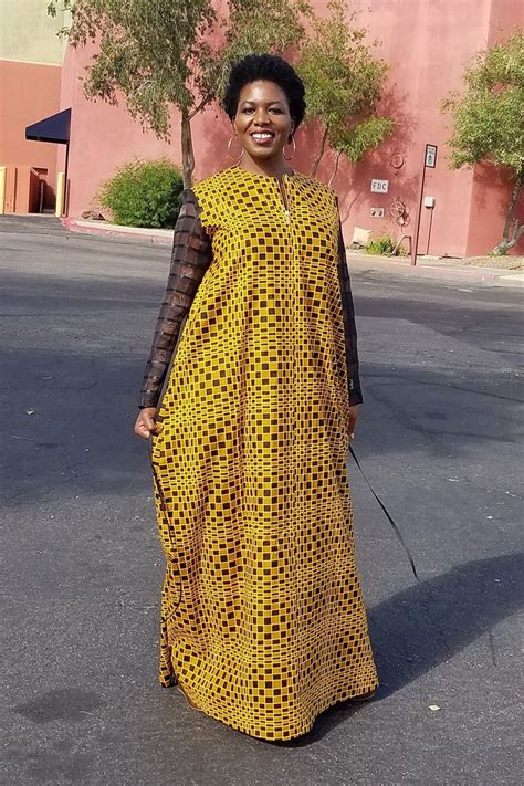 Boubou Maxi Caftan robe imprimé africain de Kuwaha et manches longues