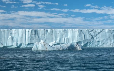 Around Spitsbergen Svalbard Icebreaker Voyage Expedition Cruise Holiday