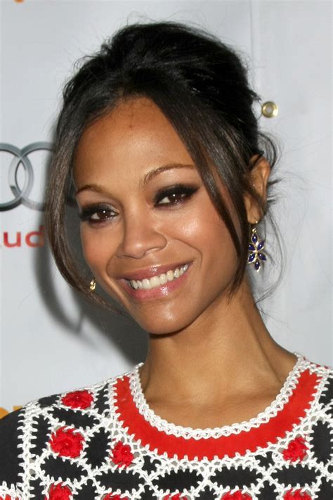 After her performances with the theater group faces, she was in a 1999 episode of law & o. Zoe Saldana - AnthroScape