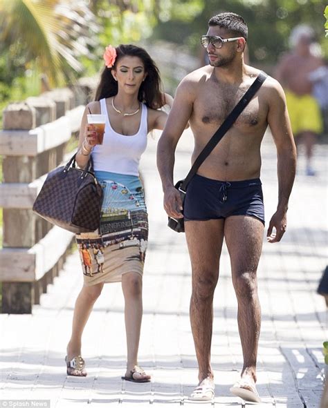 Amir Khan Shows Off Boxer Physique On Relaxing Holiday With Wife Faryal