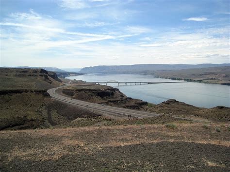 I 90 Bridge Replaces Original Two Lane Bridge Across The Columbia River
