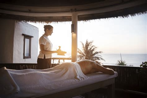 Female Message Therapist Giving A Massage Premium Photo Rawpixel
