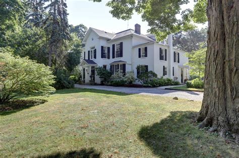 Home Of The Week A Nearly 200 Year Old Port Hope Estate The Globe