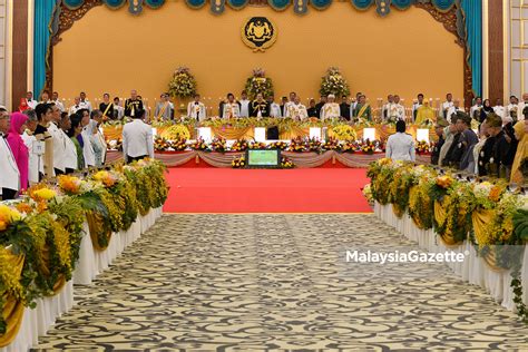 Pada isnin, 24 april 2017 bersamaan 27 rejab 1438h, telah berlangsungnya majlis pertabalan sultan muhammad ke v sebagai yang dipertuan agong malaysia ke 15 di istana negara, kuala lumpur. Pertabalan Seri Paduka sebagai Yang di-Pertuan Agong ke-15 ...
