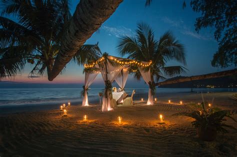 Queensland's Best Honeymoon Inspo (2022) - Wedding QLD