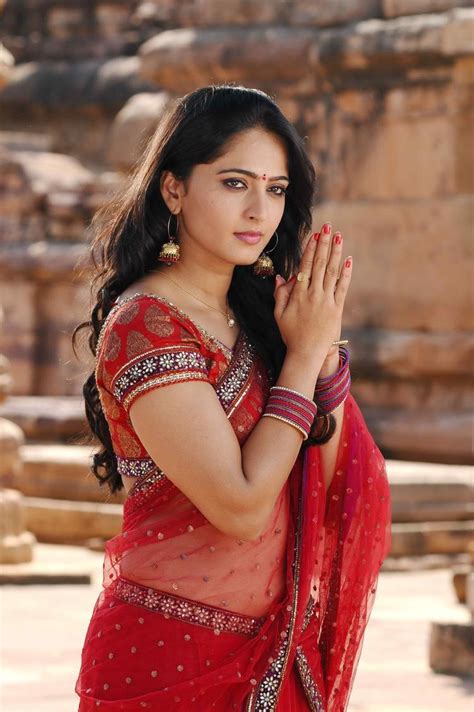Anushka Shetty Looked Ravishing In A Red Ensemble In Movie Damarukam