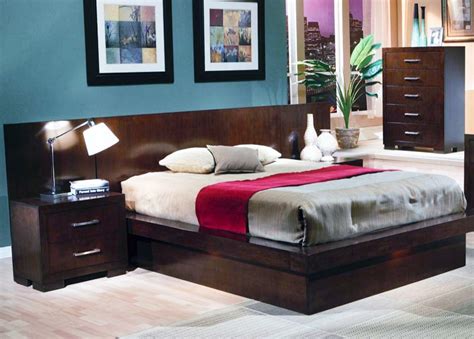 Jessica Platform Bed With Side Panels And Nightstands In Cappuccino