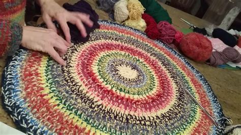 How I Crochet My Round Scrap Rug Youtube