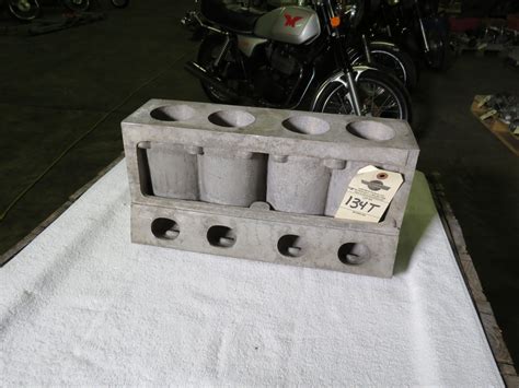 Lot 134t Offenhauser Al2 4 Cylinder Block Vanderbrink Auctions