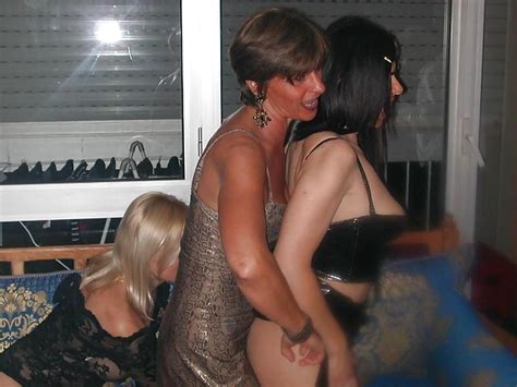 Lesbian Party In Club Alta California