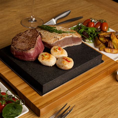 Kendati diletakkan di dalam mangkuk pun sudah awet panas, tetapi ketika diletakkan di hot plate maka mie ayam akan makin awet hangat. The SteakStones Sizzling Steak Plate | Cooking stone ...