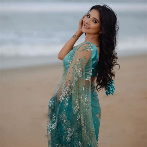 Actress Sakshi Agarwal Latest Hot Photos In Saree Navel Queens