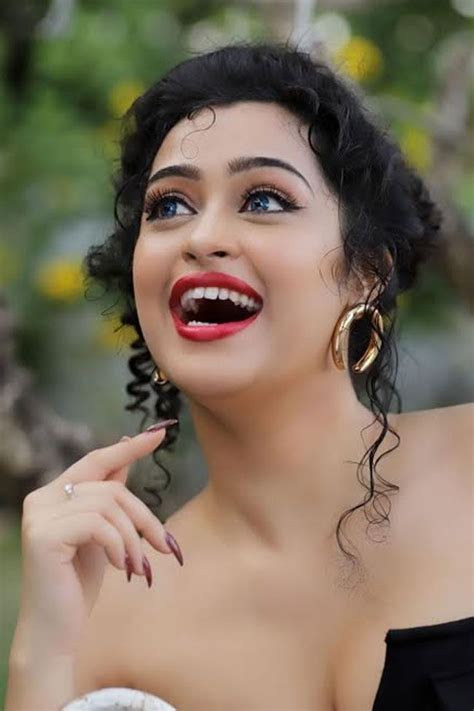 Indian Actress Apsara Rani Lips Pictures