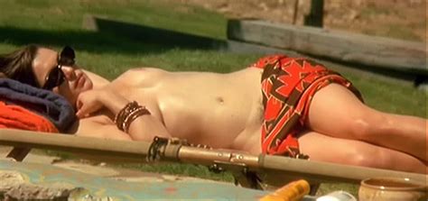 Rachel Weisz Nude Boobs In Stealing Beauty Movie Free Video
