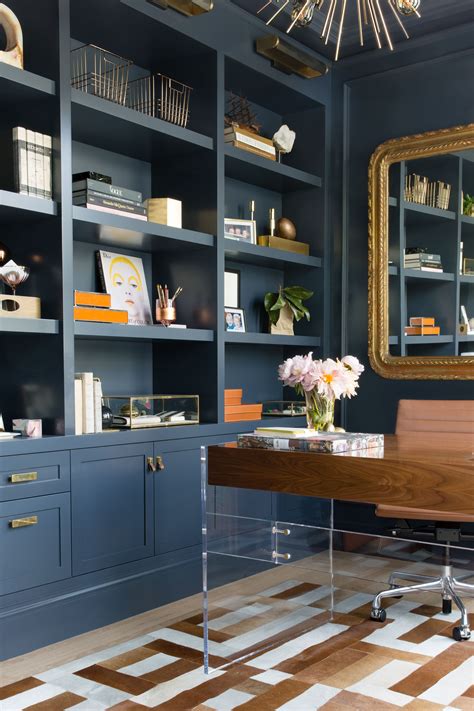 Chic Home Office With Navy Blue Built In Cabinetry Blue Home Offices