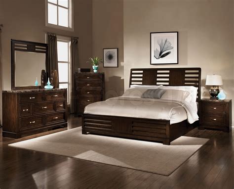 We have added elegant design ideas mixed with contemporary and newer ideas that are capable of fitting the tastes of any generation. Luxury Bedroom Decorating Ideas Dark Brown Dressing Table ...