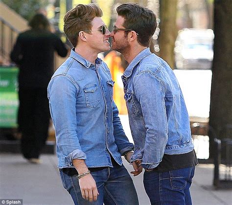 Nate Berkus And New Fiance Jeremiah Brent Are Inseparable As They Rub