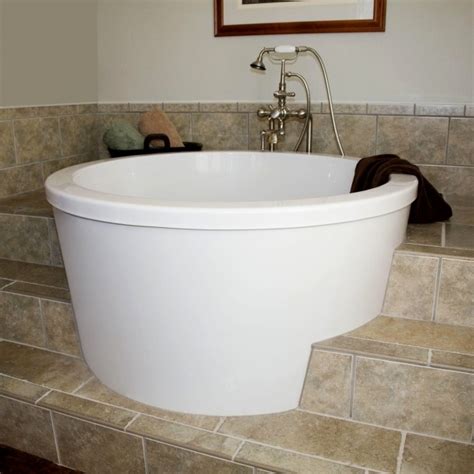 As the name suggests, the bather is able to sit, well by substituting depth for length and width, soaking tubs save considerable amounts of space within the bathroom and use much less water than the. Deep Bathtubs For Small Bathrooms - Bathtub Designs
