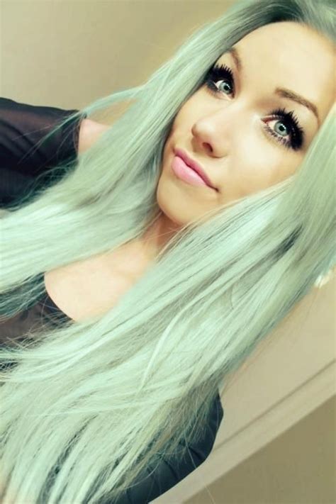 This color comes in shades of teal blue, teal green, dark teal hair, pastel, and light teal hue. 15 Awesome GREEN Hairstyles - Color inspiration - StrayHair
