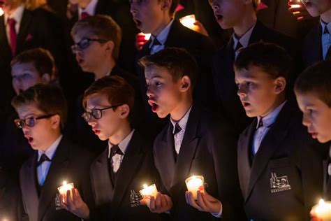 In einem der bekanntesten knabenchöre der welt erhalten die jungen nicht nur eine. Fotos Chor - Regensburger Domspatzen