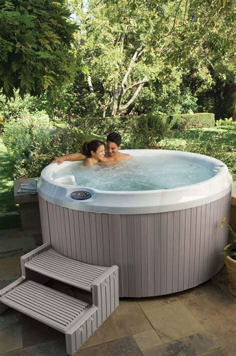 Check out the newest jacuzzi hot tub models available at jacuzzi hot tubs manitoba. J210 Hot Tub - The only circular Jacuzzi Hot Tub, and one ...