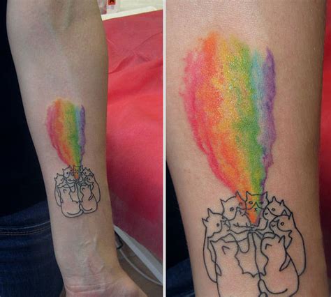 The more sun, the more it fades and the pigment will spread or fade with age. What Are Watercolor Tattoos & How Quickly Do They Fade ...
